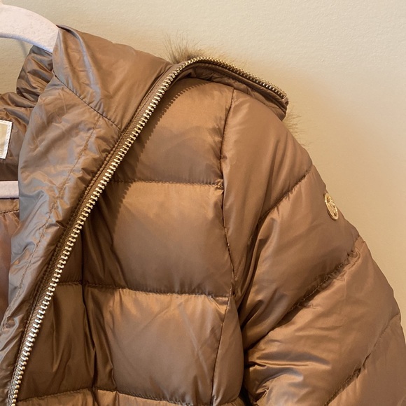 Michael Kors Puffer Jacket (M) - Picture 2 of 10